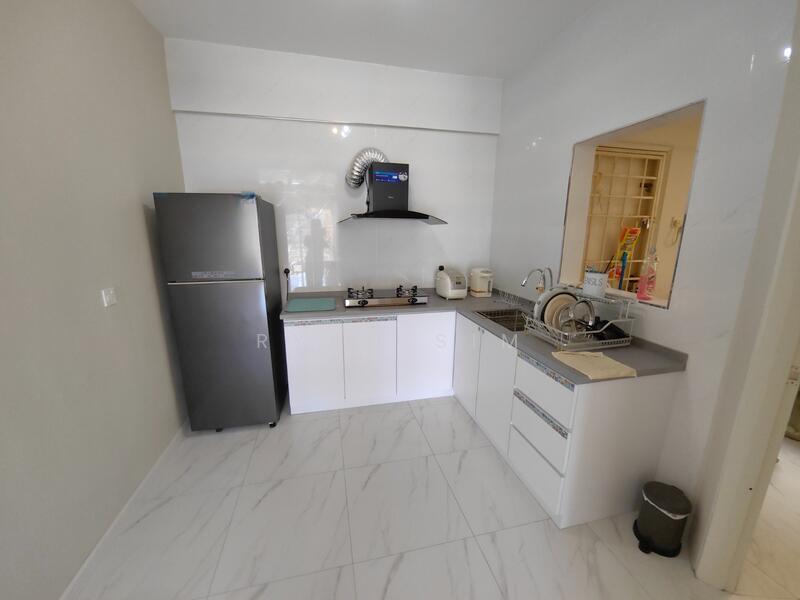 Gold Coast Resort Condominium - 2