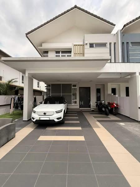 The Green, Horizon Hills - 1