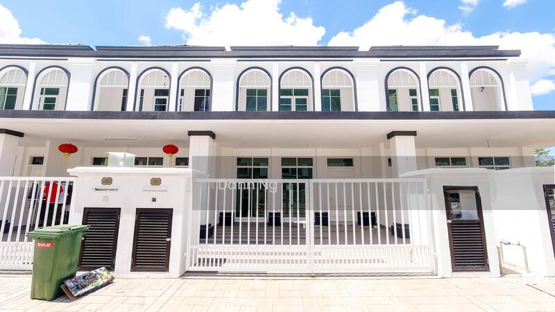 MERRYDALE Eco Majestic Semenyih the LOWEST PRICE Type C 22x70 Terrace House - 1