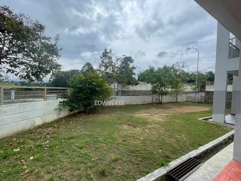 2 STOREY TERRACE ( CORNER) @TAMAN KAYANGAN , PELANGI HEIGHT ,MANTIN - 2