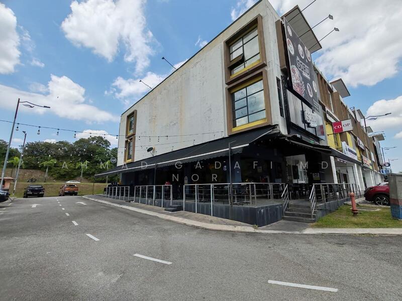 Bandar Tun Hussein Onn - 1