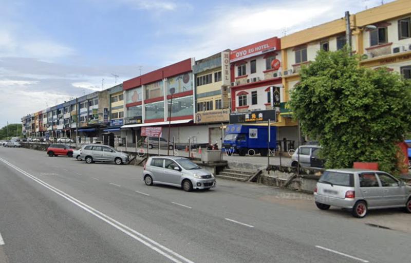 Jalan Dedap Taman Johor Jaya Hotel 2 adjoining units - 1