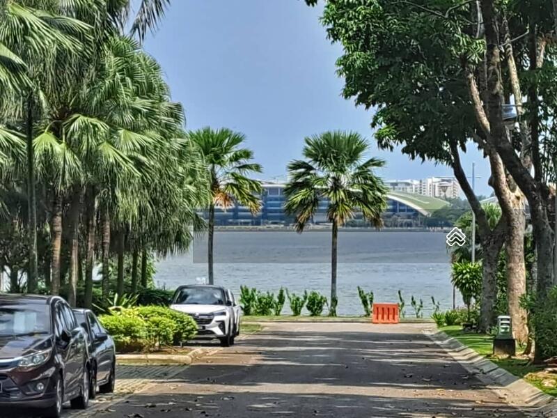 Perdana Lakeview East - 2