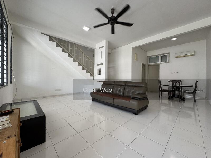 Setia Tropika Setia Tropika Setias Tropikas - 1