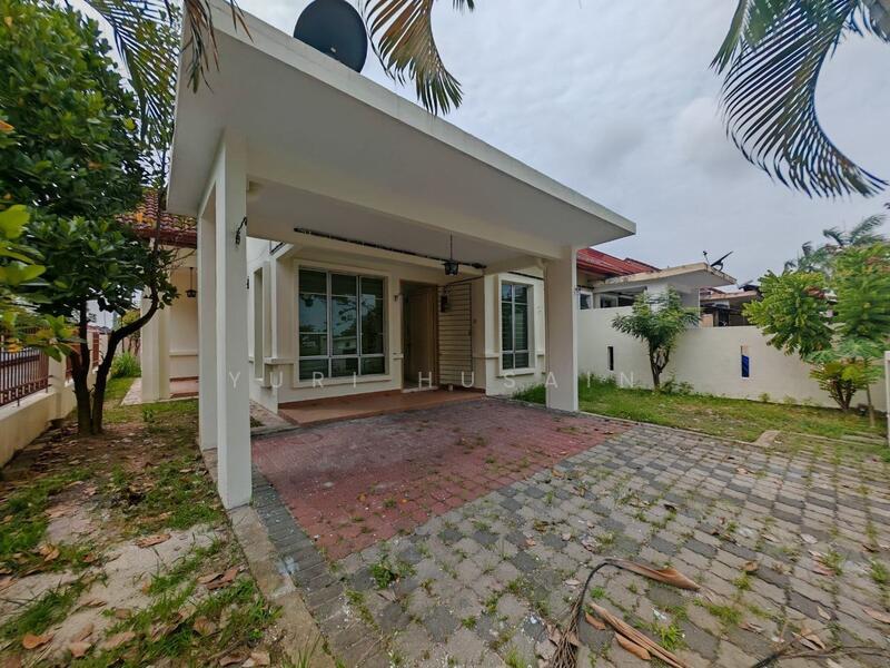 ENDLOT SINGLE STOREY Jalan Makyong,Bdr Bukit Raja - 5
