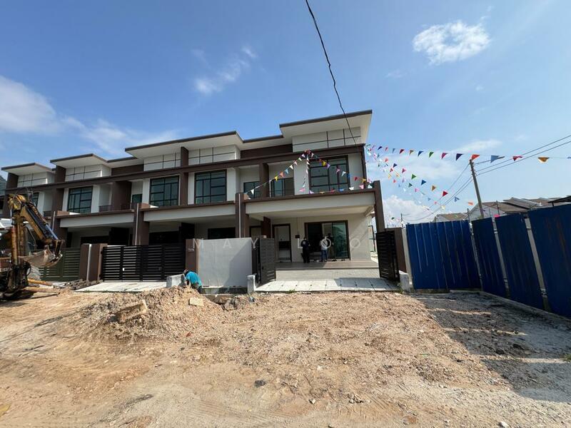 Taman Lapangan Indah - 1