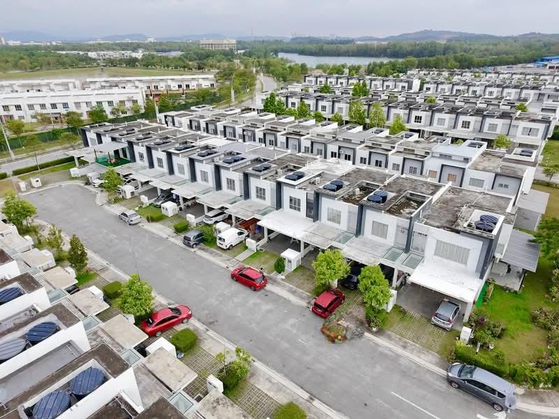 RENOVATED Double Storey Terrace Casa Green Cybersouth - 2