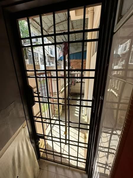 Taman Pulai Utama - 4