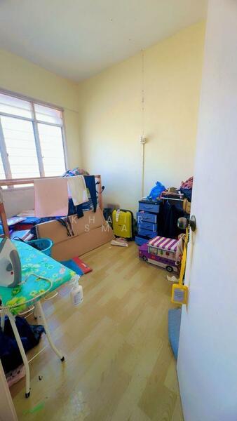 Flat Taman Perling - 5