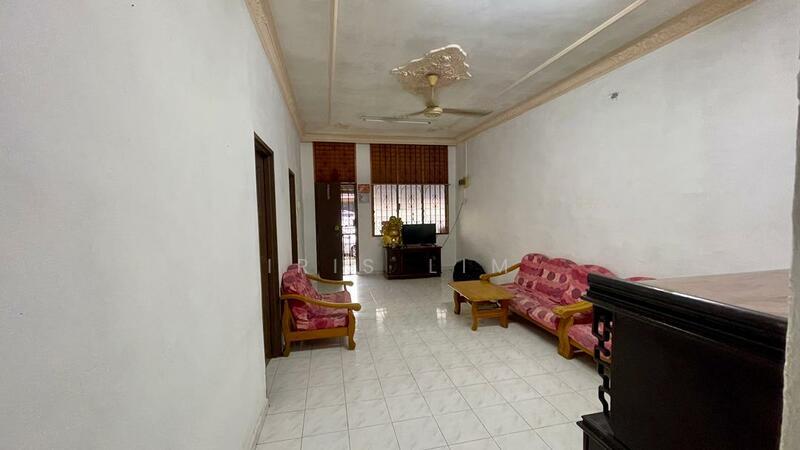 Jalan Nakhoda @ Taman Ungku Tun Aminah - 3