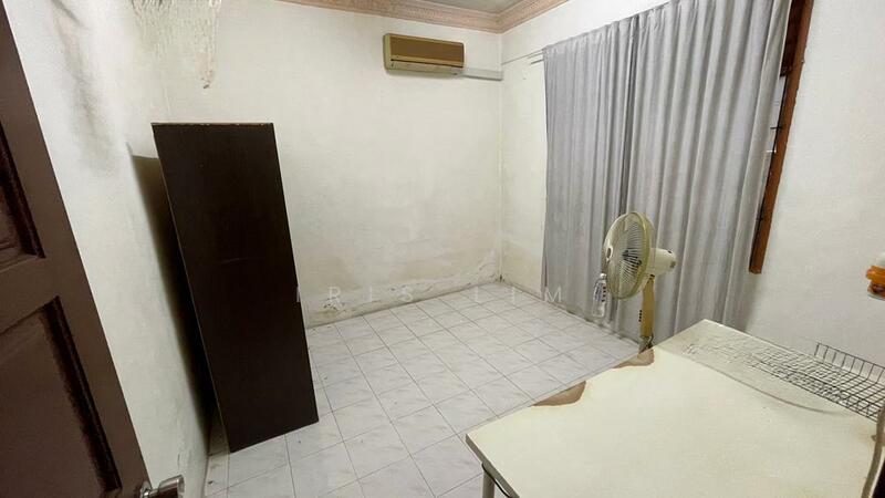 Jalan Nakhoda @ Taman Ungku Tun Aminah - 5