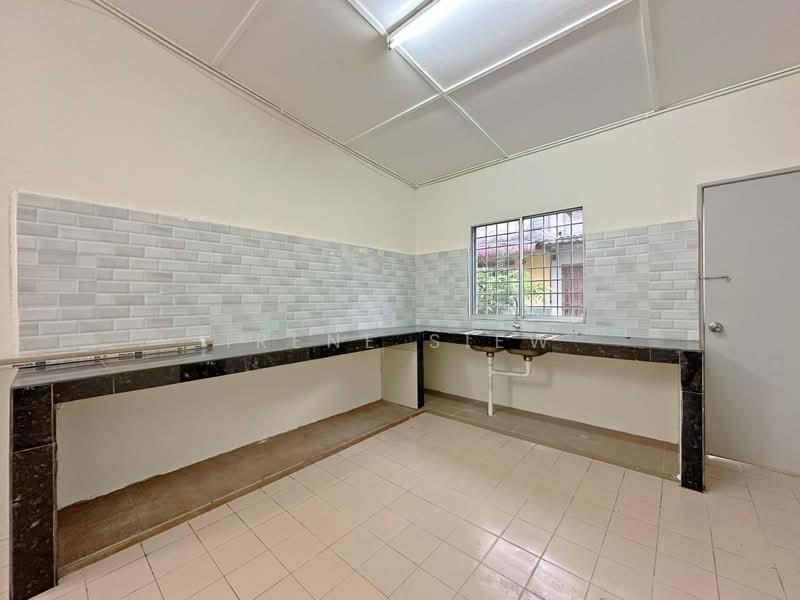 Bandar Springhill - 3