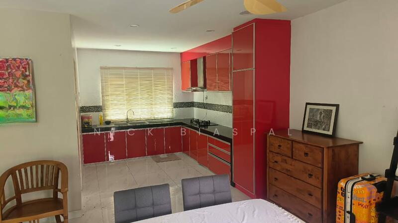 Taman Persiaran Desa - 4