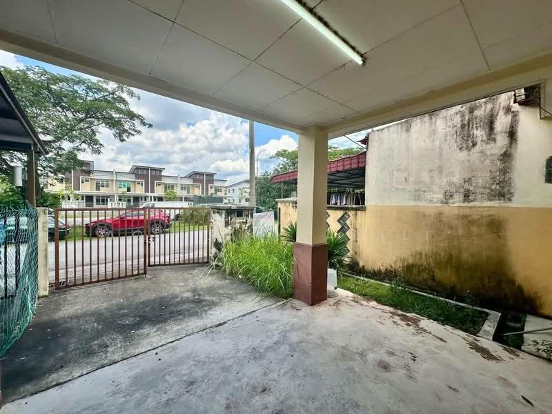 Bandar Tasik Kesuma - 2