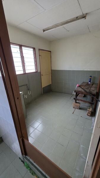 Off Jalan Meru - 2