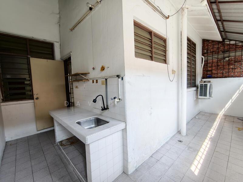 Anjung Bercham Utara - 4
