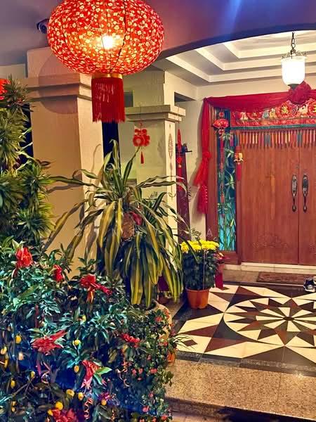 Taman Bukit Pantai - 4