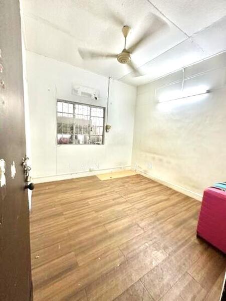 Taman Green Lane - 5