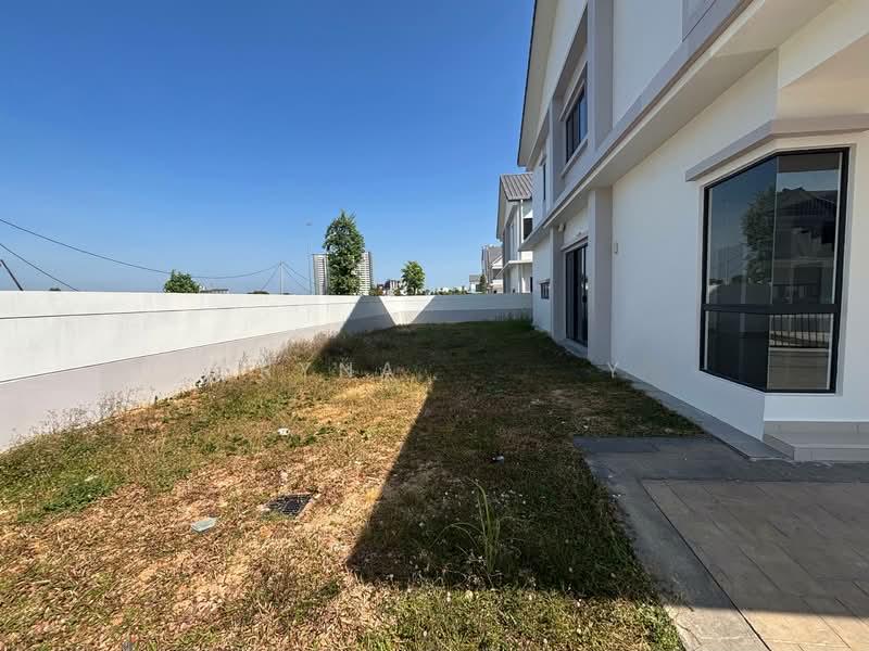 Sejati Lakeside 2 - 4