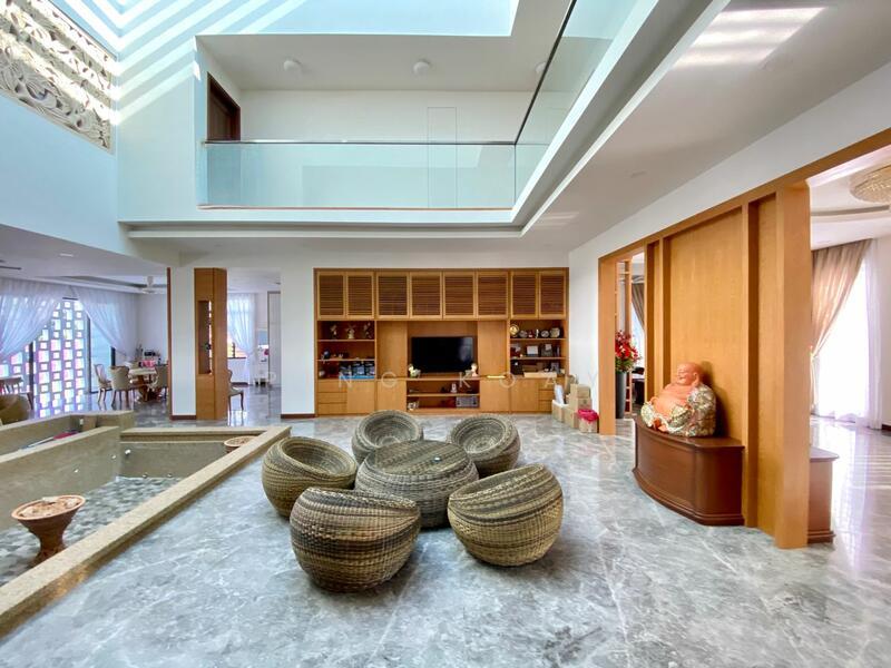 2.5 STY REBUILT BUNGALOW | 7750SF | JESSELTON - 5