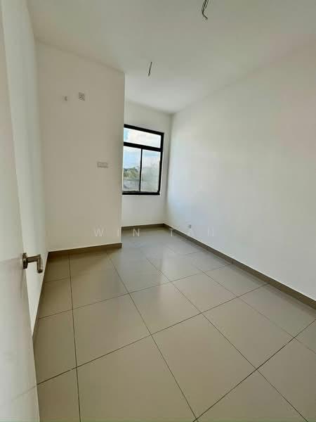 Adda Heights @ Green Avenue - 4