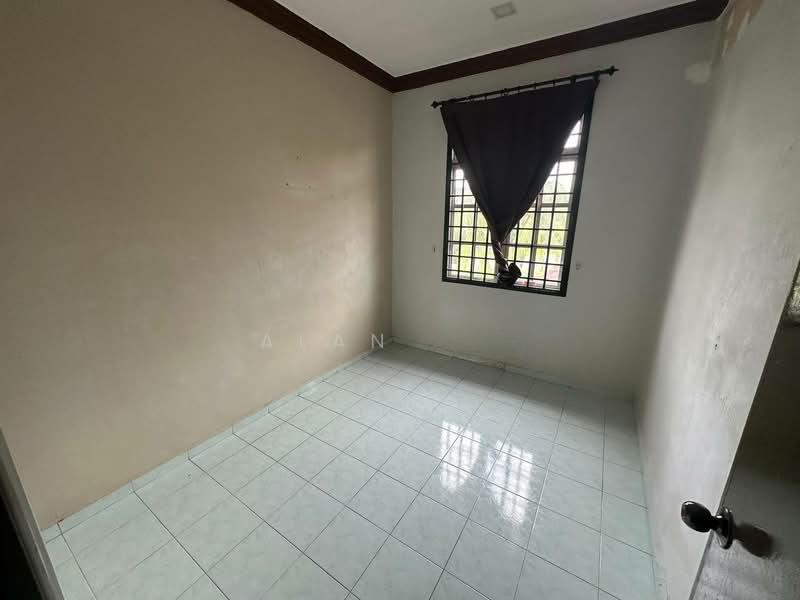 Taman Bukit Dahlia - 5