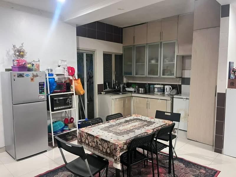 Taman Lembah Maju 600 Apartment - 3