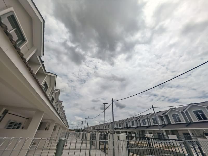 Meridin East @ Erica East - 2