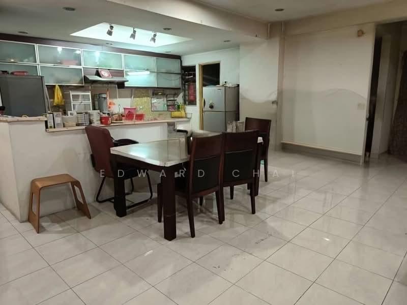 Endah Puri - 3