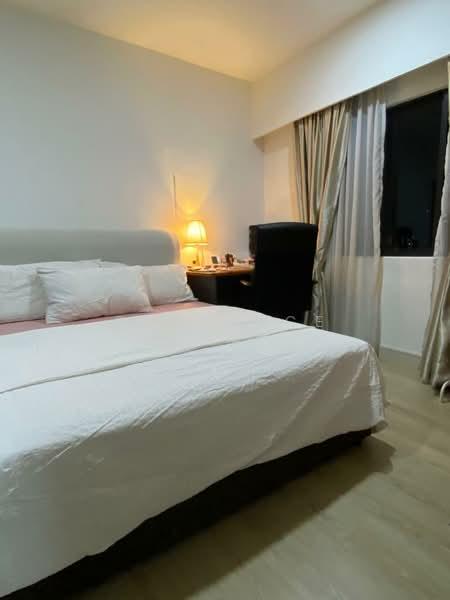 Royalle Condominium - 3