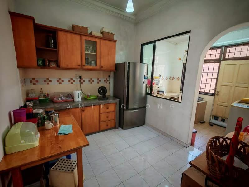 Pengkalan Freehold Double Storey Terrace House Partial Furnished For Sale - 5
