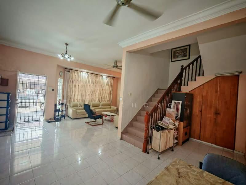 Pengkalan Freehold Double Storey Terrace House Partial Furnished For Sale - 3
