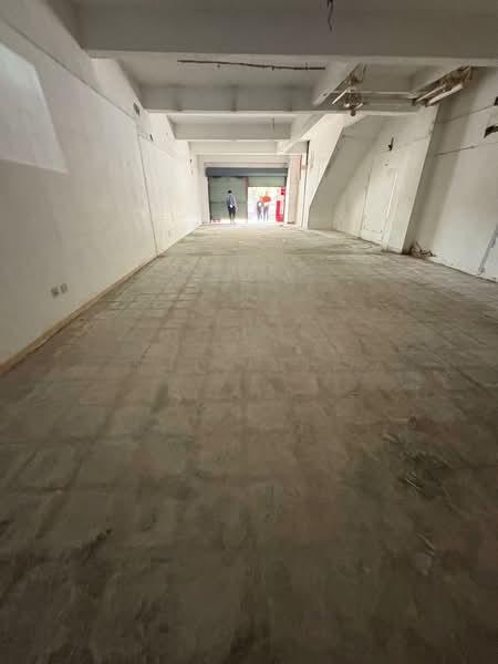 Anggerik Mokara Shoplot, Kota Kemuning - 1