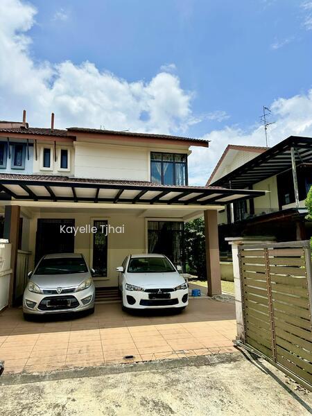 Prime Property with Unblocked Views and Investment Potential! - 3