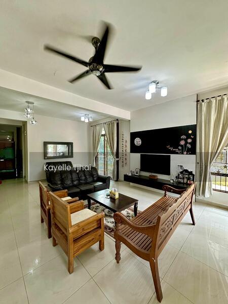 Prime Property with Unblocked Views and Investment Potential! - 1