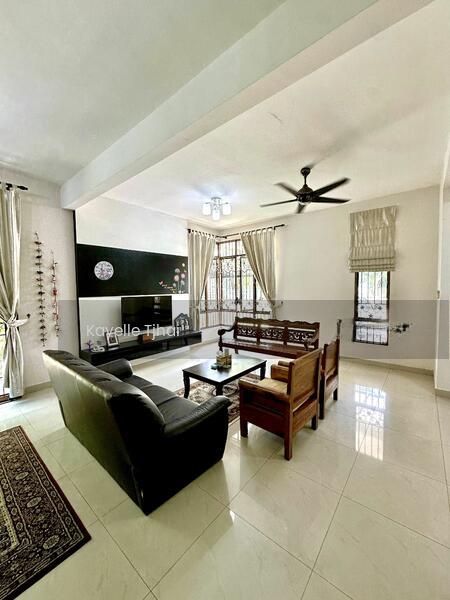 Prime Property with Unblocked Views and Investment Potential! - 2