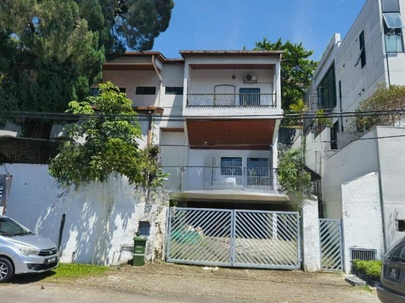 Taman Bukit Pantai - 5