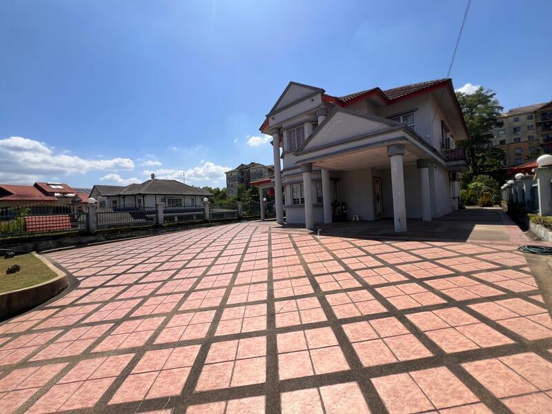 Desa 6 Bandar Country Homes Bungalow - 2