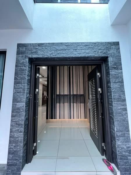 Taman Iskandar - 2