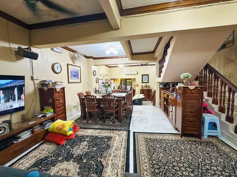 Taman Tun Dr Ismail - 4