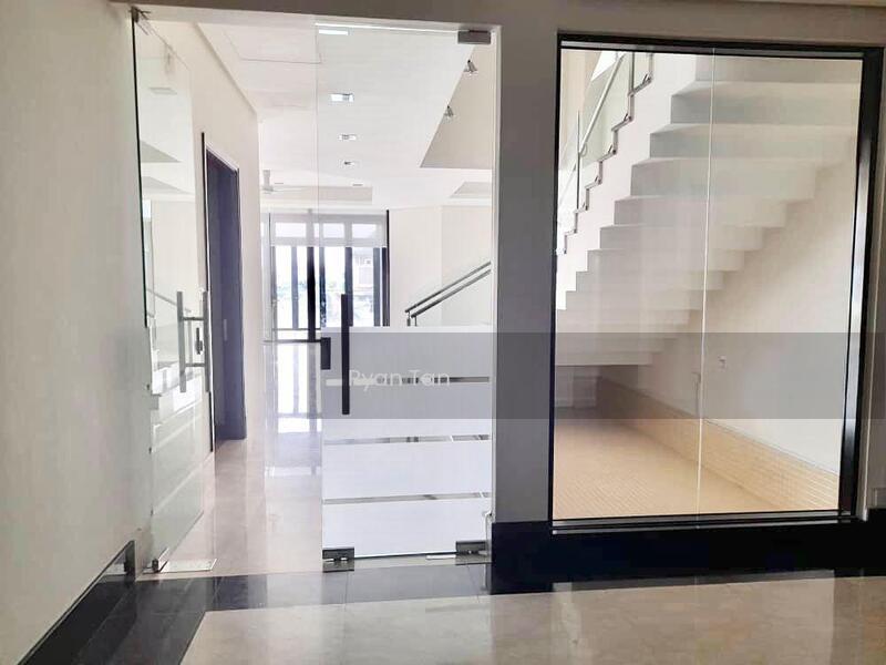 Gallery @ U-Thant - 3