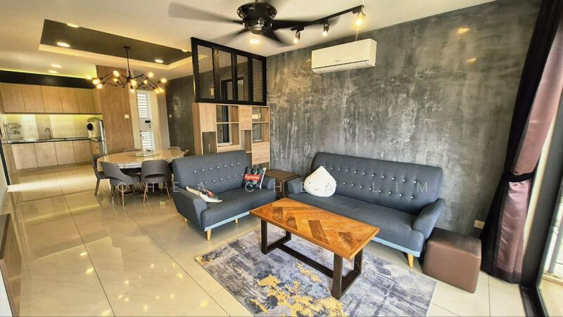 Upper East @ Tiger Lane - 1