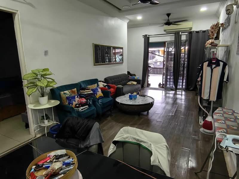 Taman Puteri Wangsa - 1