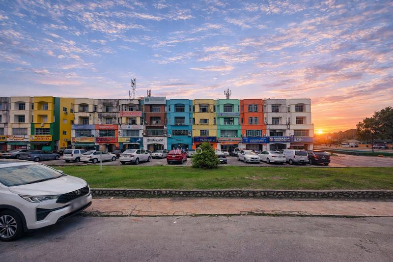 Face Main Road @ Batu 14 Puchong - 2