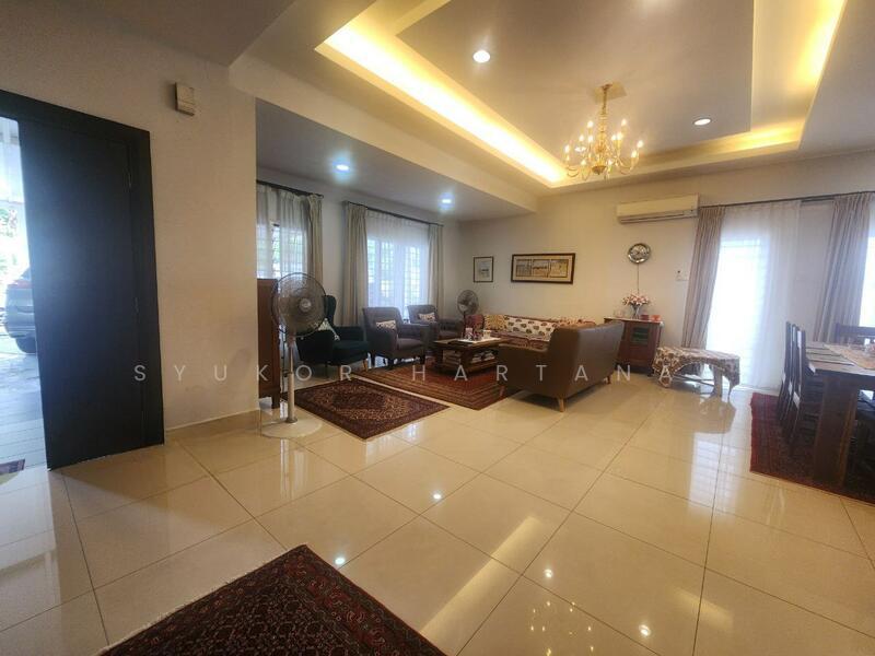 End lot Double Storey Superlink, D'Kayangan Seksyen 13 Shah Alam - 4