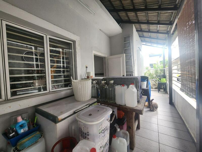 End lot Double Storey Superlink, D'Kayangan Seksyen 13 Shah Alam - 2