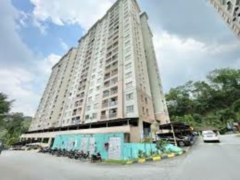 Lakeview Apartments - 1