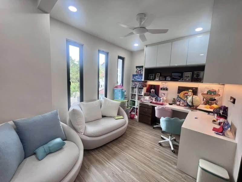 Aman Perdana Klang Renovated SEMI D - 5