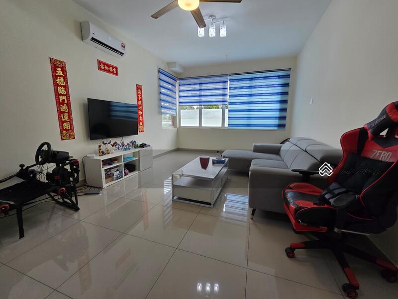 Sg Long Residence - 2