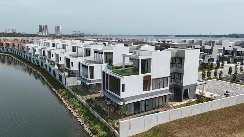 Senibong Cove Isola Coast - 2